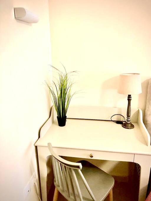 Akadimias Apartment 1 เอเธนส์ ภายนอก รูปภาพ